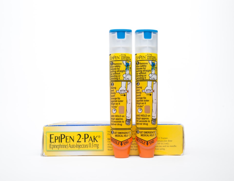 011918-epipen-AdobeStock_119091090