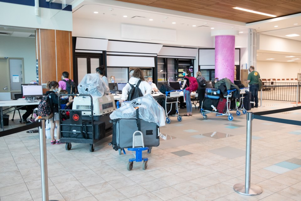 060921 - airport covid 19 testing - 02