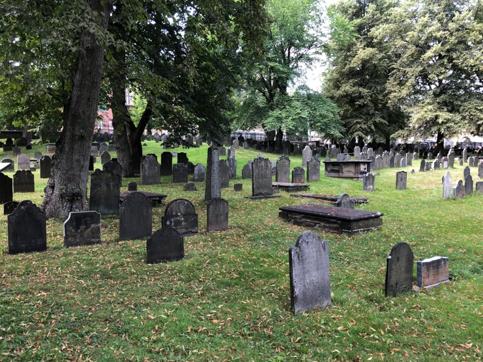 082718-The Old Burying Ground cemetery-IMG_7501