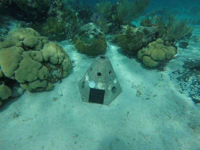 091819-living reef memorial