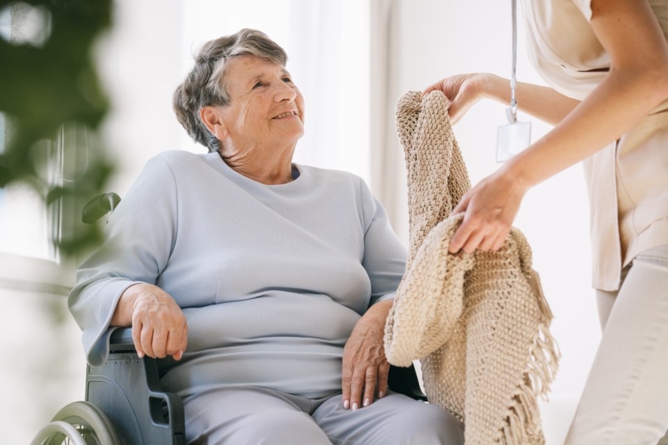 112119-senior blanket nursing home continuing care -AdobeStock_284811229