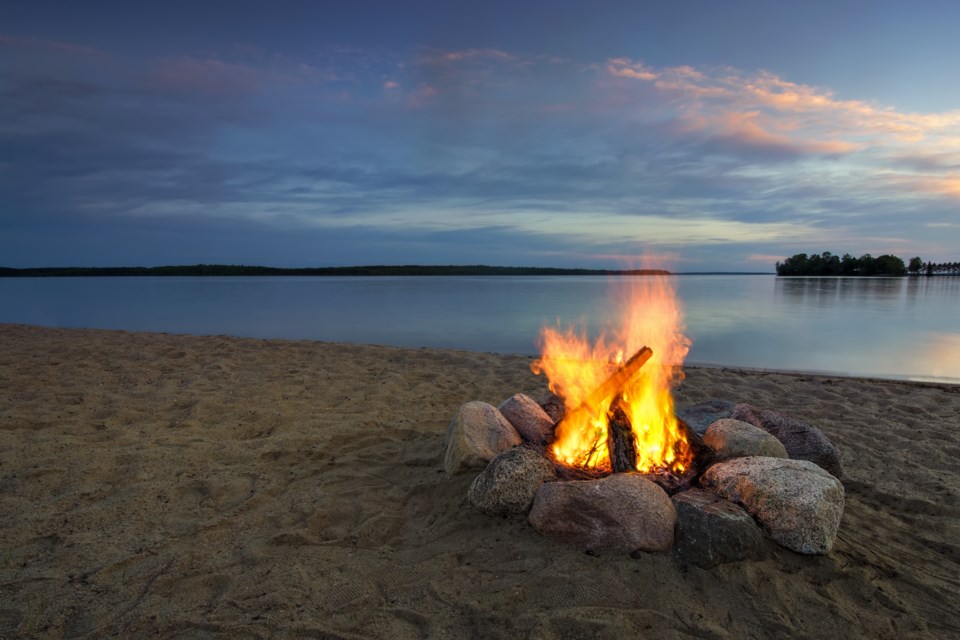 camp-summer camp-camp fire-cottage-AdobeStock_102473762