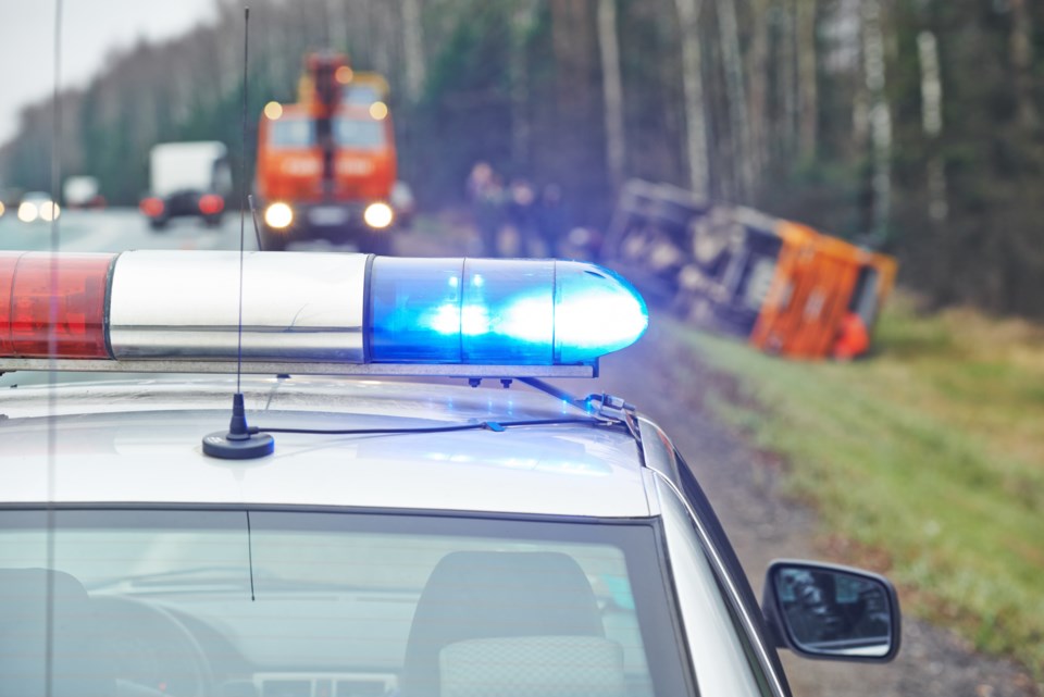 021518-police lights-move over law-traffic stop-AdobeStock_58708832