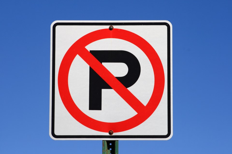 030619-no parking-AdobeStock_137732698