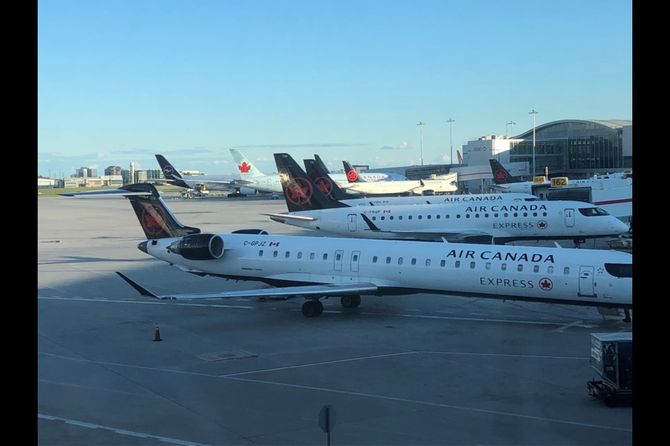 Air Canada planes