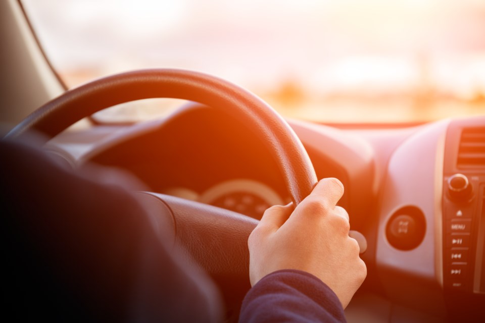 121718-driver-driving-car-vehicle-AdobeStock_135739637