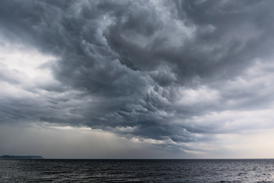 080818-thunderstorm-dark clouds-storm-AdobeStock_52265048