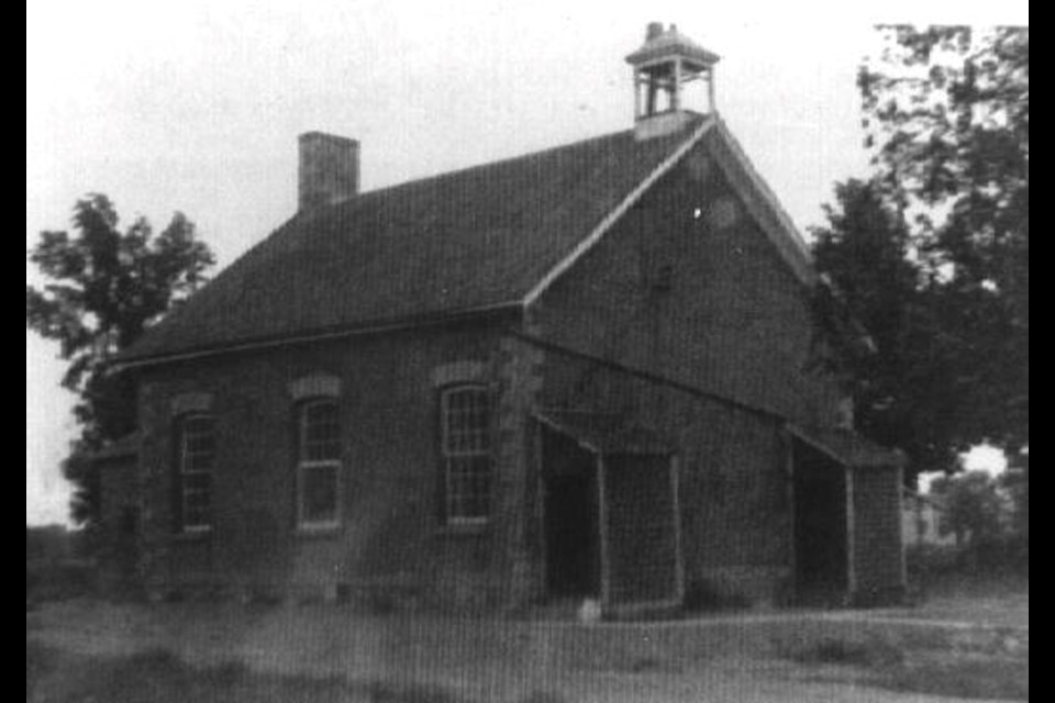 SS# 6 Stewarttown in 1944. This school was once located beside St. John’s Anglican Church on 15
Sideroad prior to being replaced in 1958.