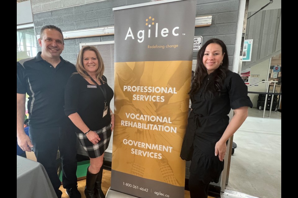In partnership with Employment Ontario, members of Agilec welcomed 20 employers and 210 job-seekers to Innisfil’s Job Fair on Tuesday, March 21, 2023. It was the first in-person event of its kind since the pandemic.