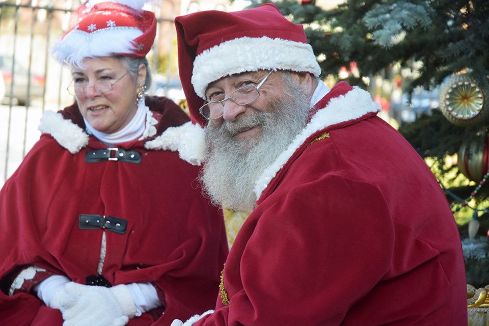 Santa and Mrs. Claus brought the holiday spirit to Cookstown. Miriam King for Innisfil Today