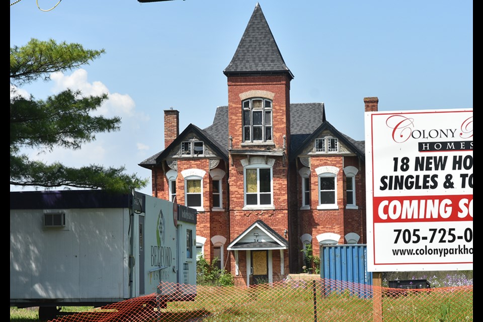 Historic home known as Hindle Manor or Ravenscraig, sits vacant in the village of Cookstown. Miriam King/Innisfil Today