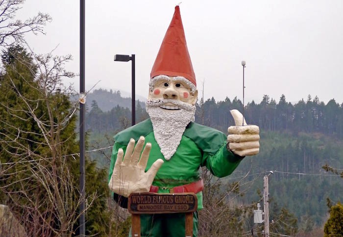worlds-tallest-gnome-bc