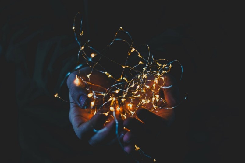 christmas-lights-to-cheer-up-quarantine