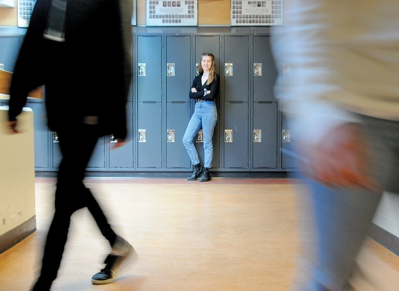high-school-vaping