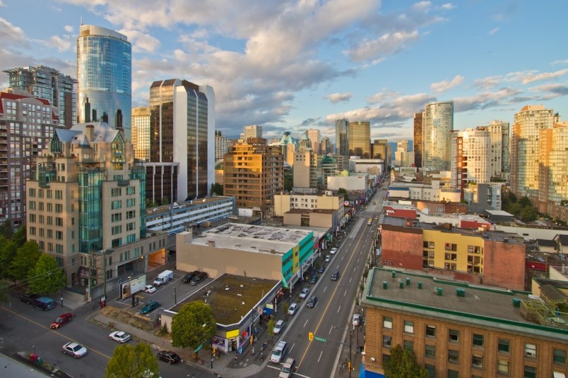 rew-maurice-li-212-downtown-vancouver-jpg