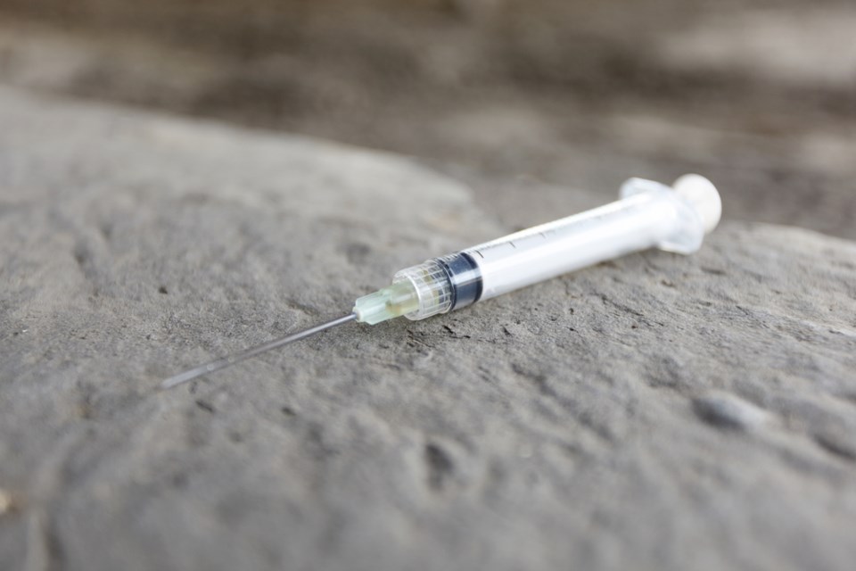 syringe 