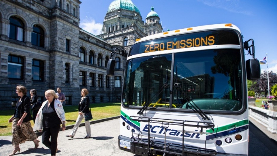 zero-emissions-bus-victoria-creditdarrenstonetimescolonist