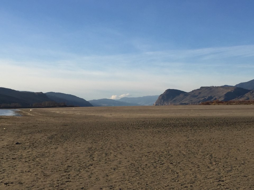 kamloops lake blue sky