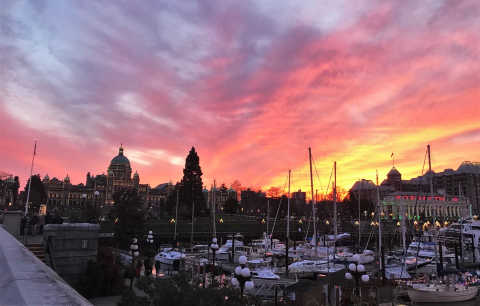 Victoria (2)