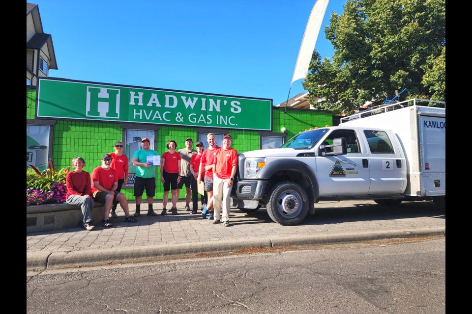 DONATION TO KSAR RESCUE EFFORT A WIN-WIN FOR ALL:
Members of Kamloops Search and Rescue met with Brian Hadwin of Hadwin’s HVAC & Gas Inc. to present him with a certification of appreciation for his generous donations to KSAR. In 2020, Brian’s son, Carson, went missing at Sun Peaks Resort while snowboarding on a cold day in February. Carson was found safe the next day, following an intense day and night of searching by KSAR, neighbouring SAR teams, Sun Peaks Resort staff and RCMP. Hadwin’s HVAC & Gas Inc. ran a Facebook donation campaign for KSAR, earning its appreciation.