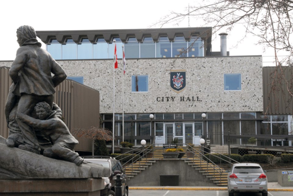 kamloops-city-hall3