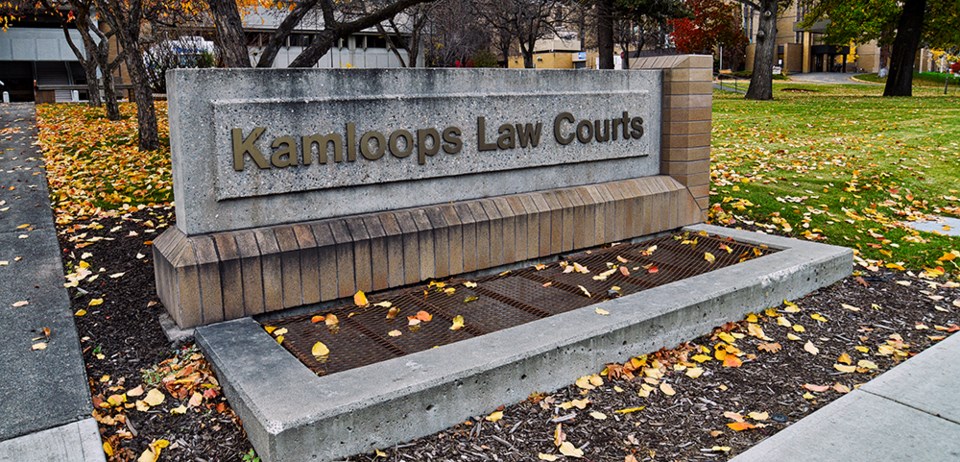 kamloops-law-couets-sign-leaves