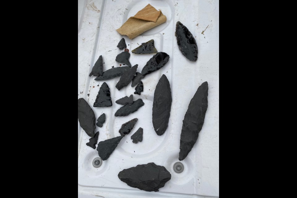 Projectile points knapped by Bert William, including ones from Arrowstone Hills dacite.
