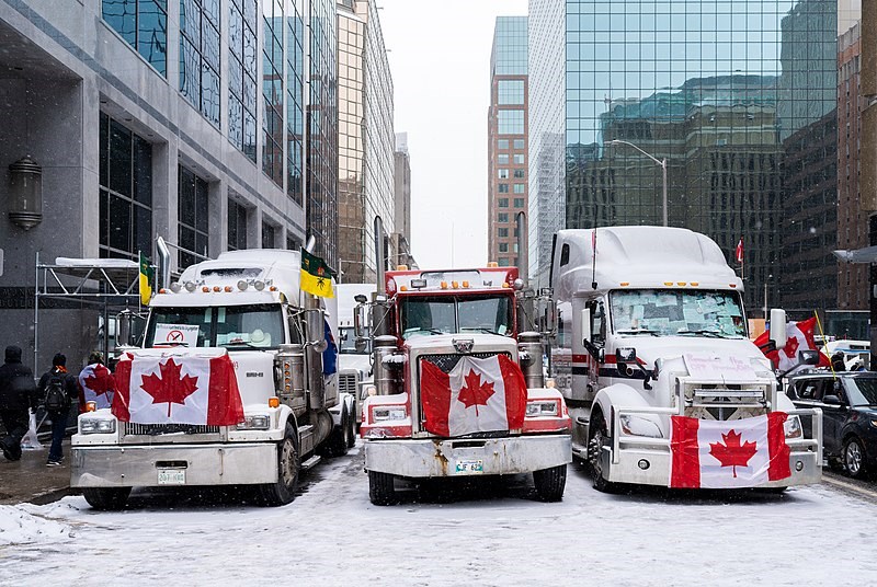 Freedom_Convoy_2022,_Ottawa,_February_12_(3)