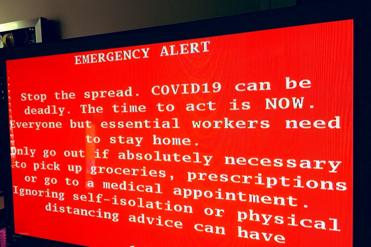 Ontario issues emergency alert for physical distancing during COVID-19