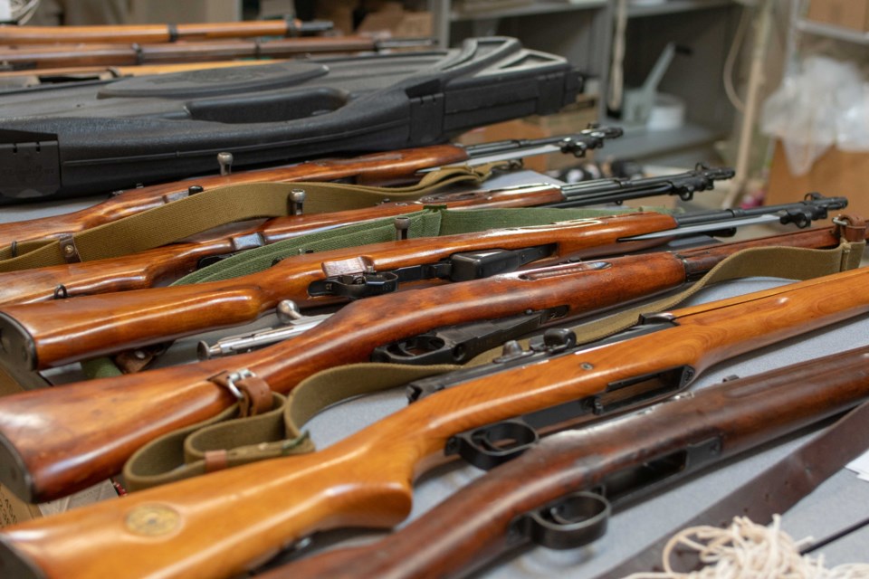 Guns 1 Oct 16, 2018