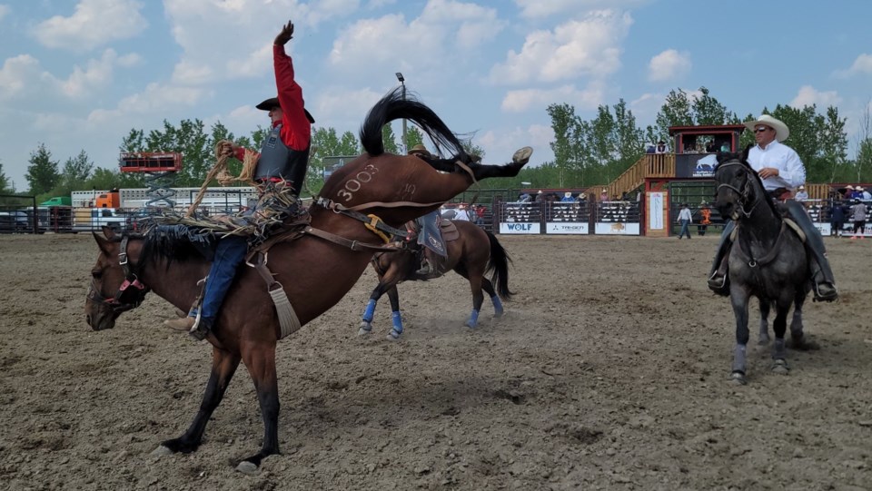 buffalo-lake-rodeo-3
