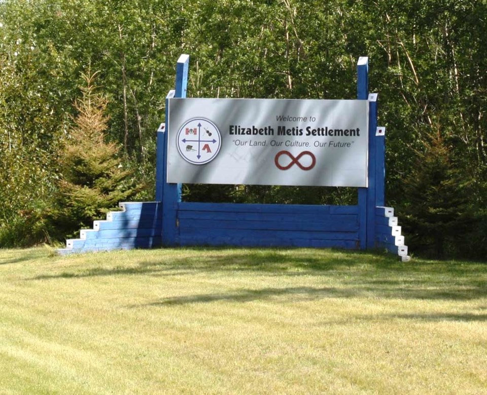 elizabeth-metis-settlement-sign
