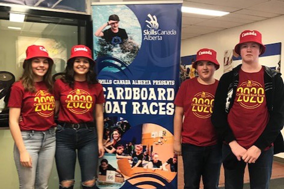 École des Beaux-Lacs was among the groups that participated in the Skills Canada Alberta’s Northern Cardboard Boat Races at NAIT on Monday, Feb. 3.
(left to right) Grade 9 students Cloé Beaupré and Solana Gandolfi, and Grade 8 students Christian Lavoie and Xavier Wilson. Photo submitted. 