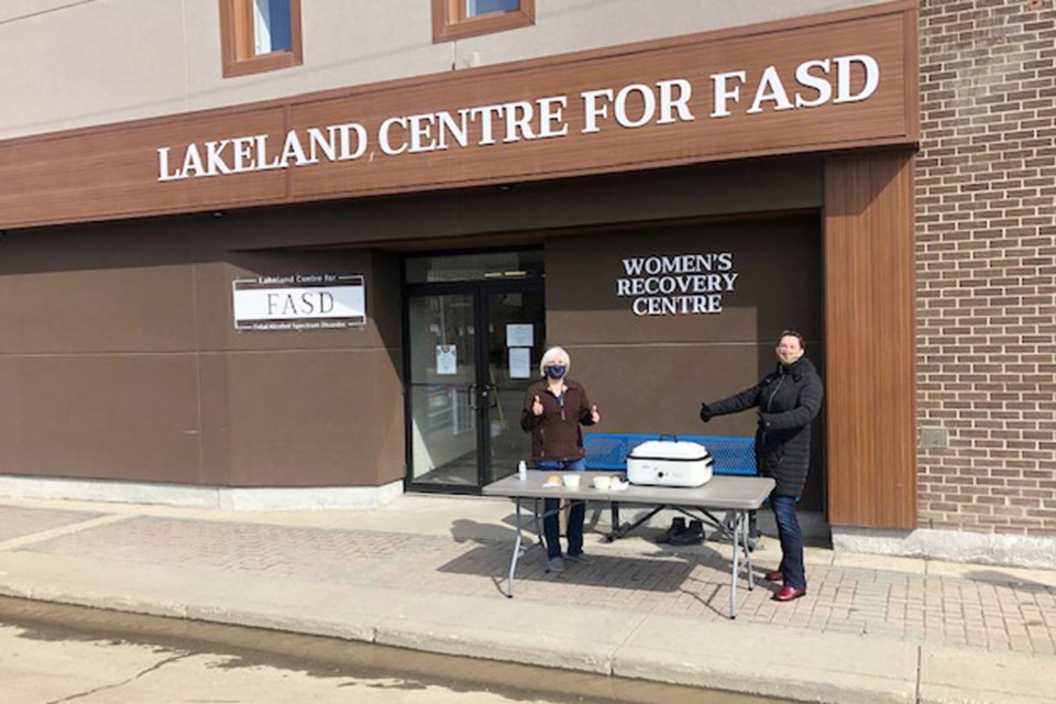 Diane Gillian (left), Lakeland Centre for FASD outreach coordinator, and Lisa Murphy, executive director, were ready to serve up some Meaningful Meals. Photo submitted. 
