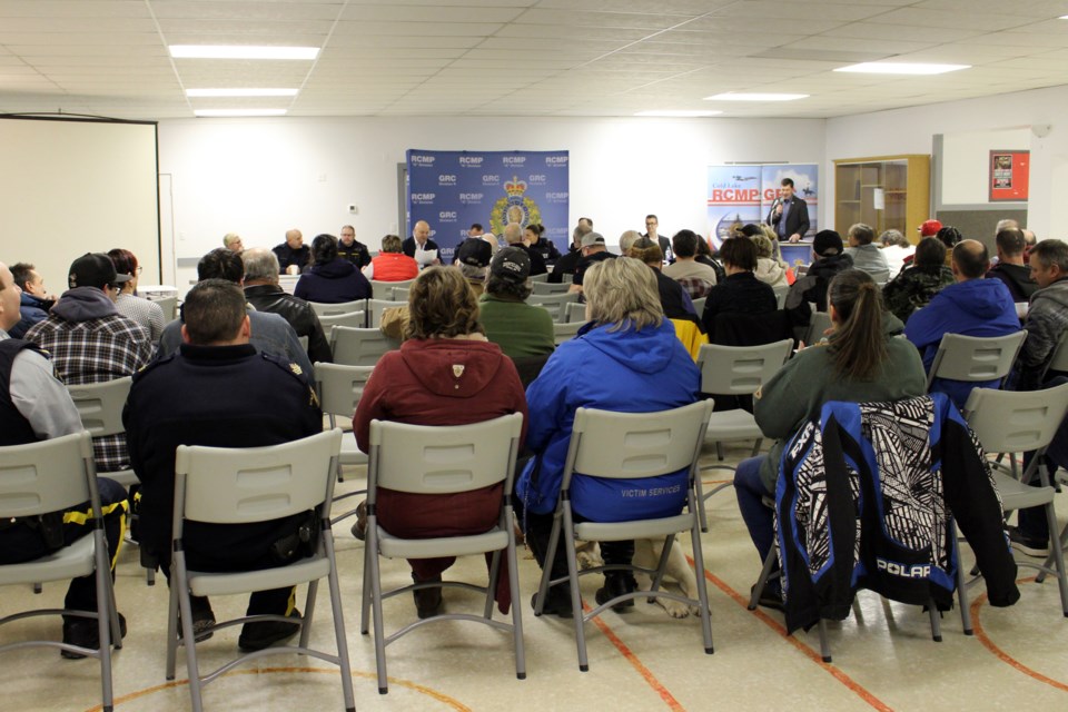 Residents braved the cold weather to discuss rural crime and the impacts seen locally. Photo by Robynne Henry. 