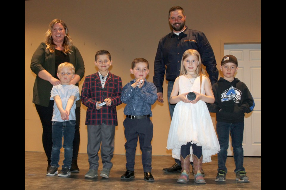 Elk Point U7 Avalanche celebrated the end of their season with manager Brandi Krankowsky and assistant coach Daniel Brousseau.
Vicki Brooker photo