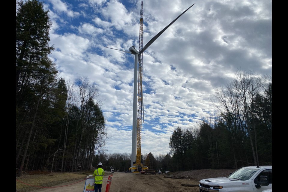Bluestone Wind, a 122 MW wind project owned by Northland Power, is currently under construction in New York state in the US. The turbine shown is 120m to the hub and 195m to the blade tip, very similar to the turbine size being contemplated by Northland for the Pihew Waciy project in the County of St. Paul.
Photo courtesy Northland Power
