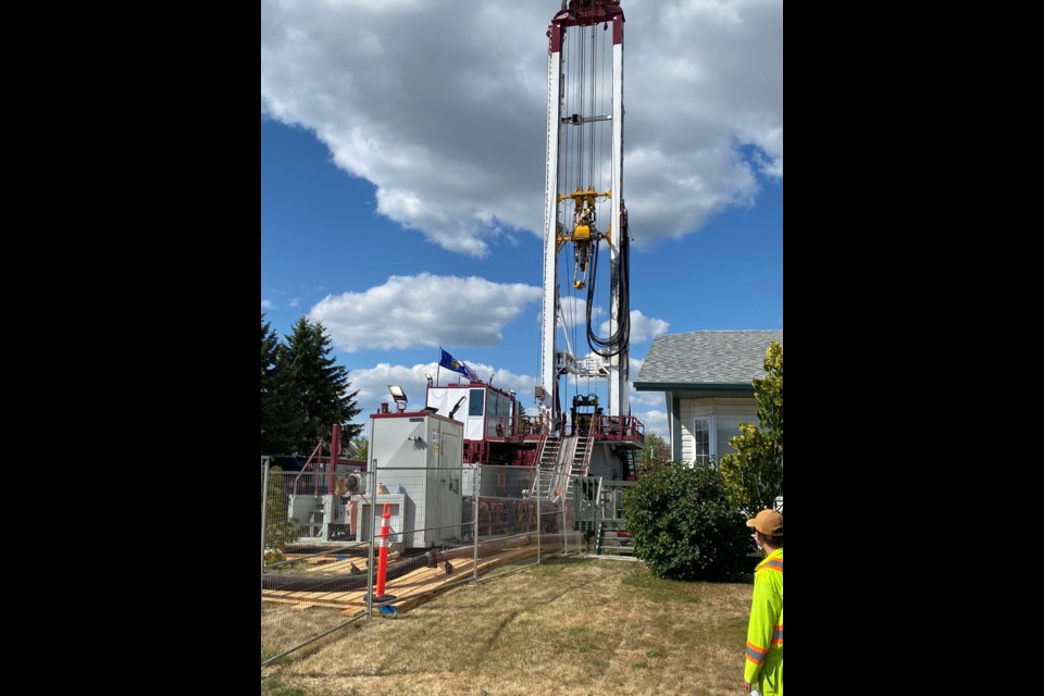 A drilling rig is now in place where an orphan well is located in a residential area of the Town of Bonnyville. The well was previously found to be leaking methane gas.