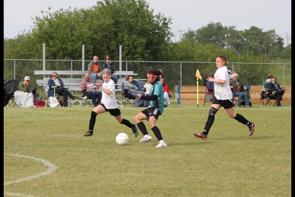 The U13 Vegreville girls team played the Bonnyville - Tercier team during the second weekend of the Lakeland Cup.