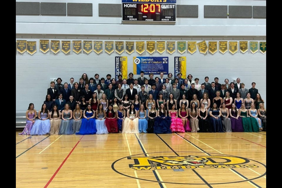 Lakeland Catholic congratulates it's 2025 grad class from École Notre Dame High School.