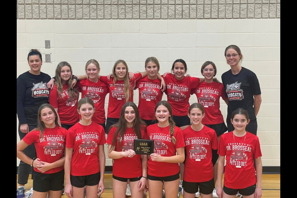 Dr. Brosseau’s girls team finished LSAA's Central Ward tournament on Nov. 17, with a first-place Central Ward plaque. The Bobcats will compete at District Championships along with second-place team, the École des Beaux-Lacs Attaque.