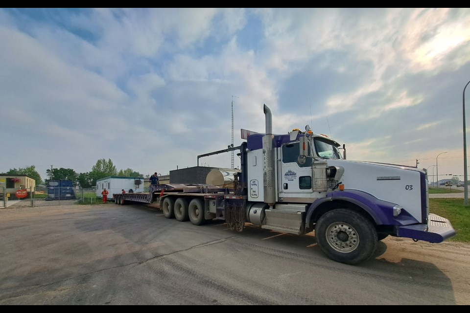 On May 18, Avalanche Winch & Tractor Services transported an office trailer to the Bonnyville and District SPCA. The trailer was an in-kind donated by Canadian Natural Resources, while the move was organized by S&T Energy Services Ltd.