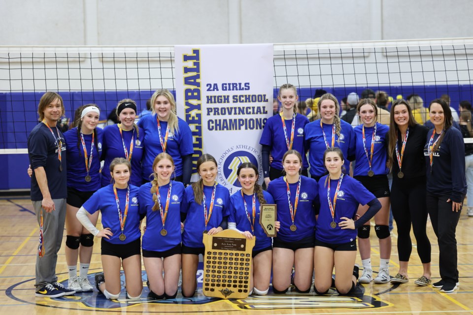 Back row (L-R): Scott Cameron (Head Coach), Kaylie Ross, Taylor Farrer, Zoe MacLellan, Emma Jonker, Halle Blocha, Dana Babb, Harlee Cameron (Asst. Coach), Kim Blocha (Asst. Coach). Front row (L-R): Olivia Munday, Jenessa Emigh, Cali Cameron, Ava Hughes, Paige Tobin, Tatum Rachynski.