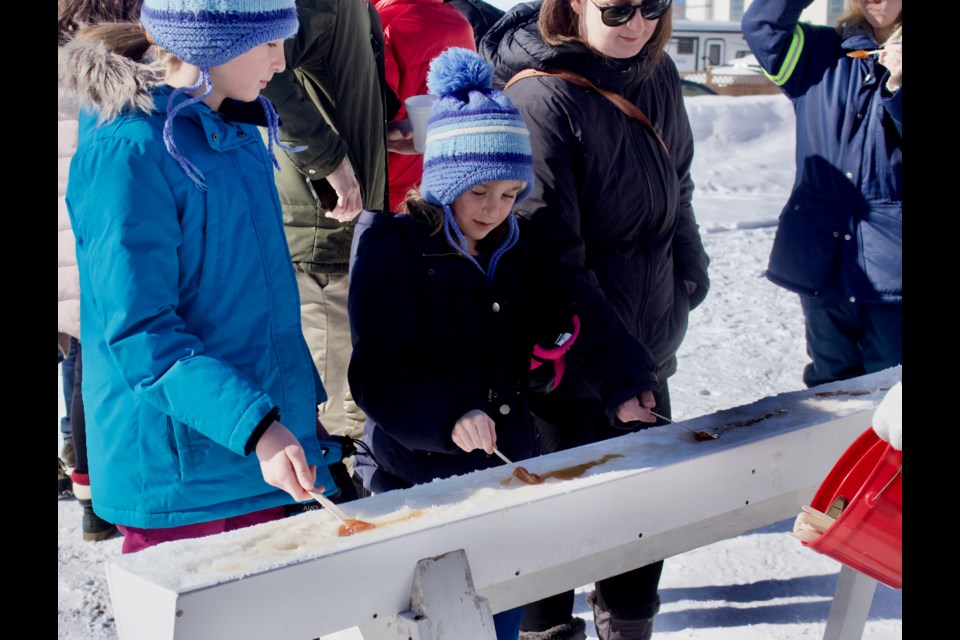 On March 6, Association Canadienne-Française de L'Alberta (L’ACFA) held their annual Cabane á Sucre event on the Historical Chappelle Society grounds in Plamondon. The event celebrated annually during international Francophone month drew over 300 people for sugar-filled festivities, music and fun.