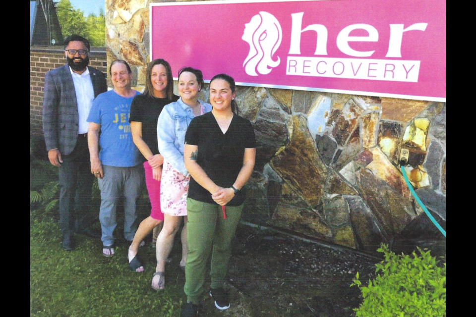 With a family-first approach toward addiction treatment, the ‘Her Recovery Centre’ in Glendon is supporting mothers seeking treatment and allowing their children to stay with them, at the centre.  Pictured are (left to right) Dr. Avi Aulakh, Jim MacLean, Ashley Drew, Stephanie Regnerus and Mishayla Bodnar.