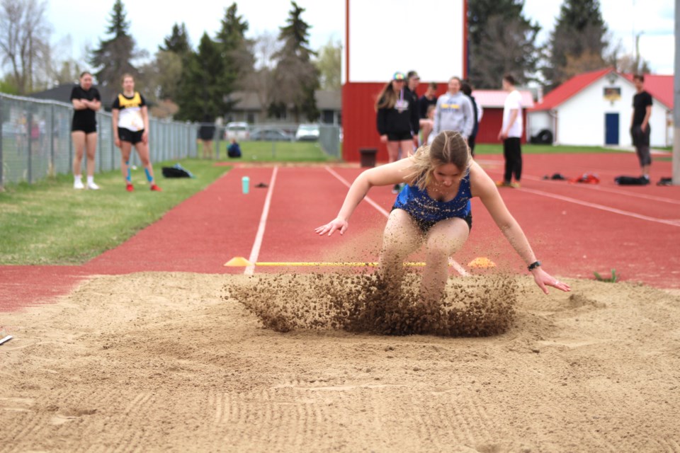 High schoolers take part in NEASAA District 3 track and field