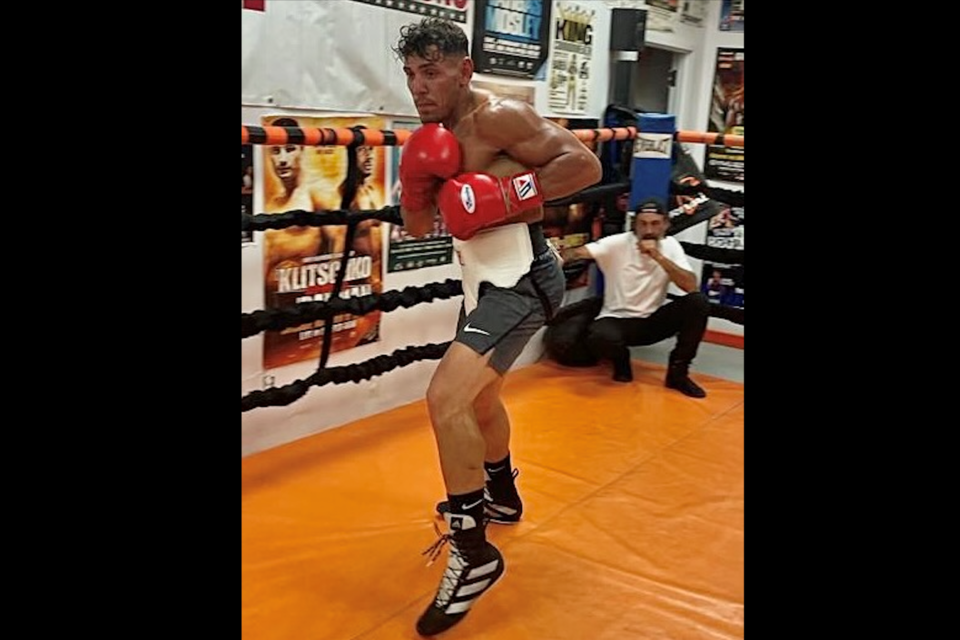 Alberta boxer making professional career debut in Toronto St. Albert News