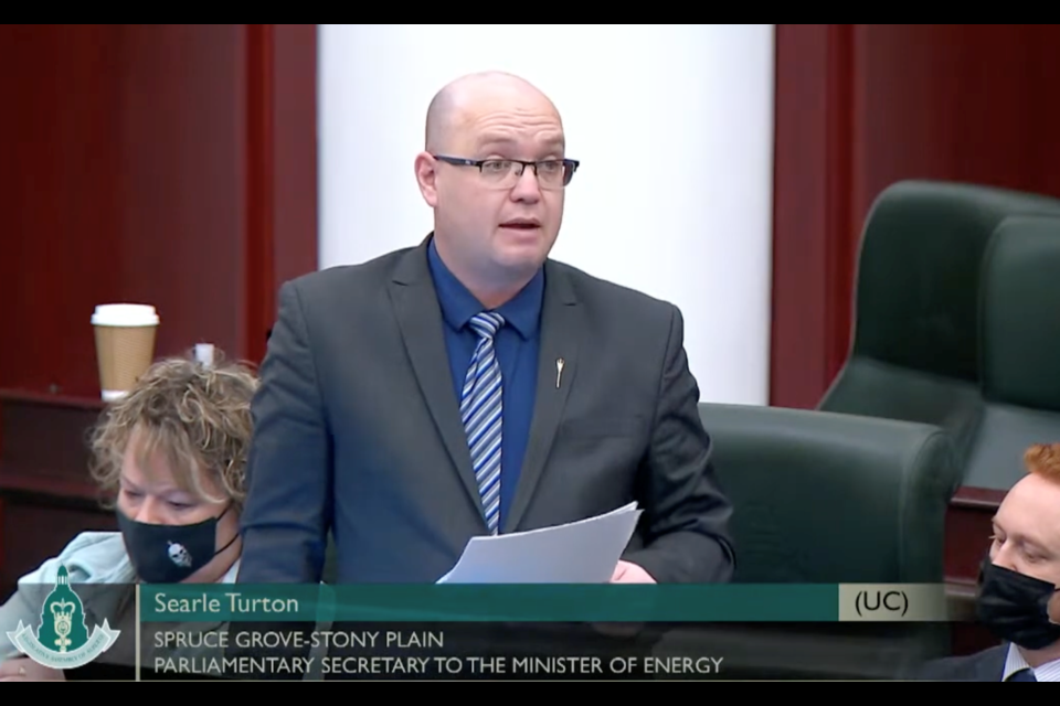  UCP MLA Searle Turton says increased provincial recycling could inject $1.4 billion into the economy and create upwards of 13,300 jobs in Alberta.