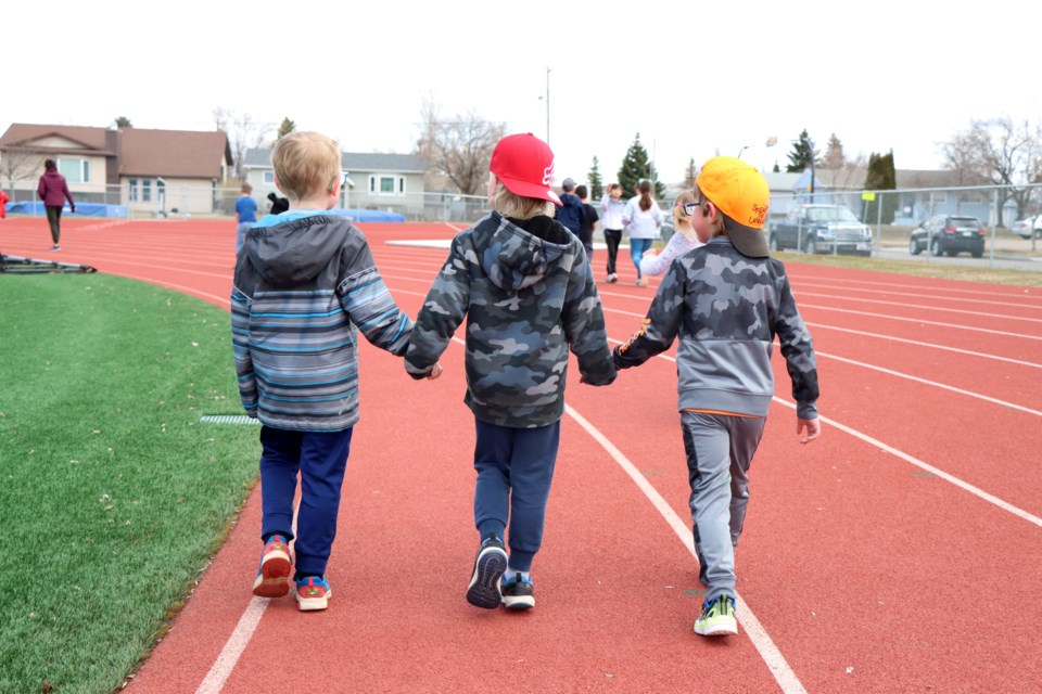 École Notre Dame Elementary students and staff dedicated 15 minutes of their day to go for a walk outside and were are encouraged to think about what mental wellness means to them. 