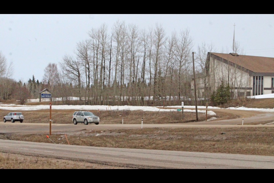 The entrance and exit to the Evangelical Free Church can be tricky with highway traffic and local traffic merging, say some congregation members